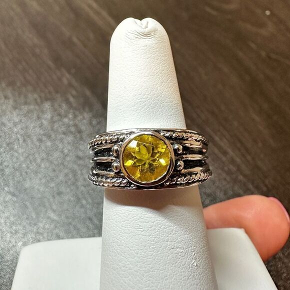 Round cut, faceted citrine solitaire ring in solid sterling silver! - Picture 9 of 12